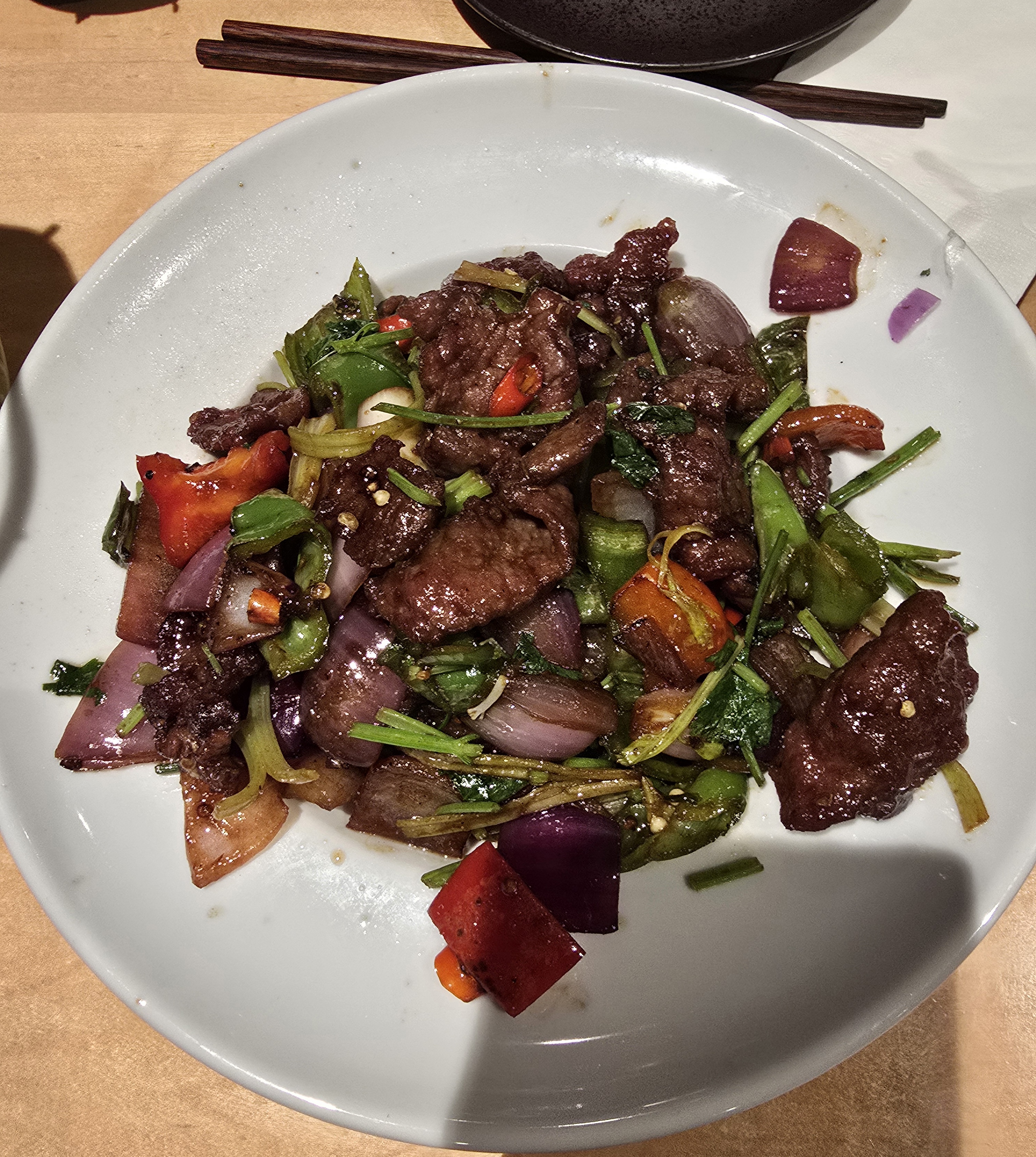 Spicy Stir-Fried Beef with Chili